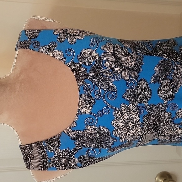 Perceptions Sleeveless Dress, Size 6P. Blue and Black - Picture 2 of 6